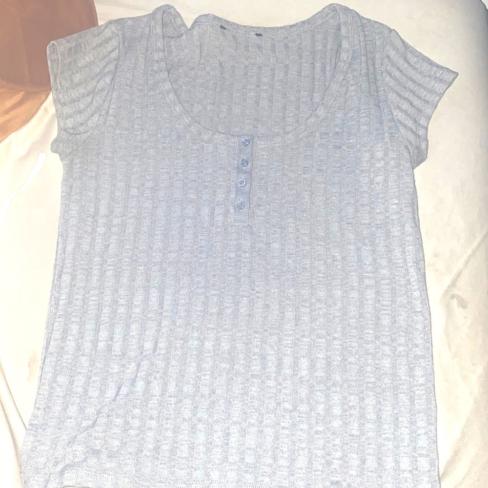 Fitted Grey top